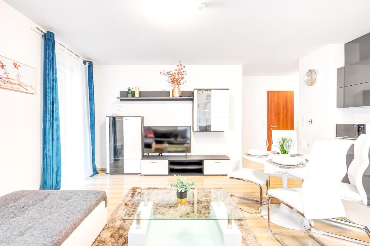 Modern Apartment With Free Garage And Balcony In The Downtown Budapest Eksteriør billede
