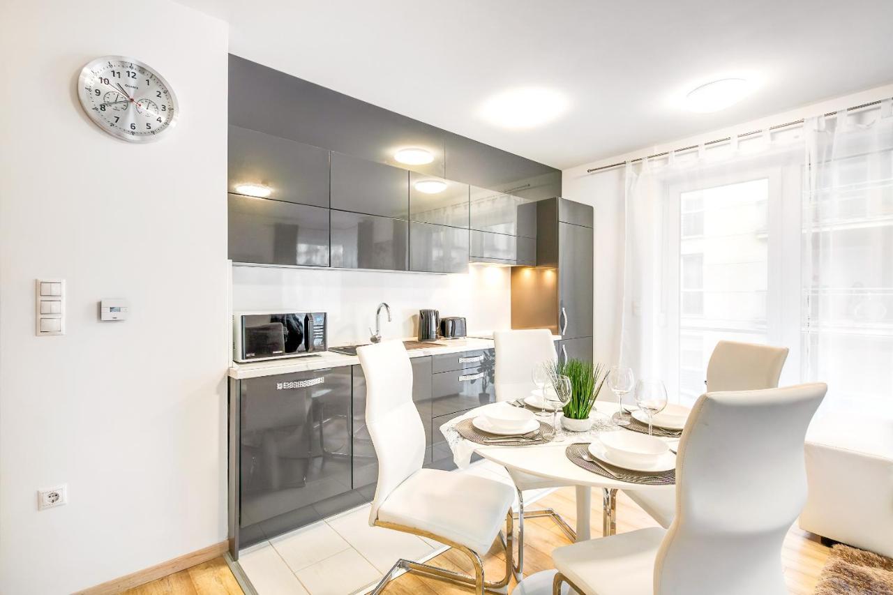 Modern Apartment With Free Garage And Balcony In The Downtown Budapest Eksteriør billede