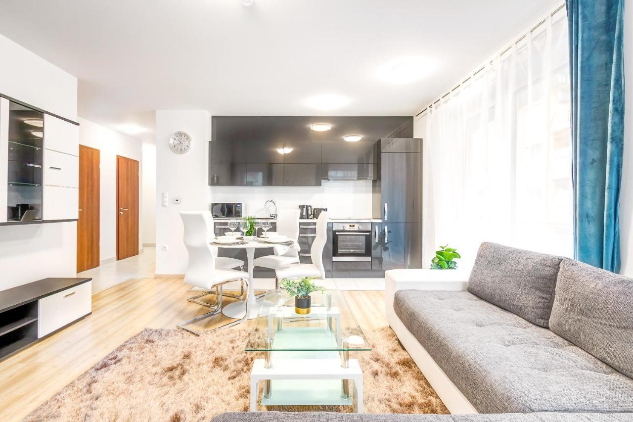 Modern Apartment With Free Garage And Balcony In The Downtown Budapest Eksteriør billede