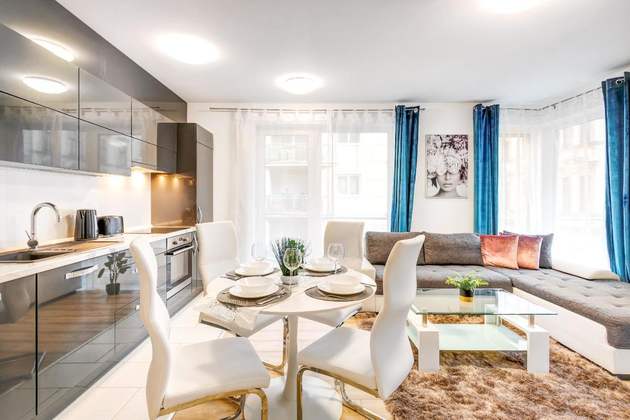 Modern Apartment With Free Garage And Balcony In The Downtown Budapest Eksteriør billede