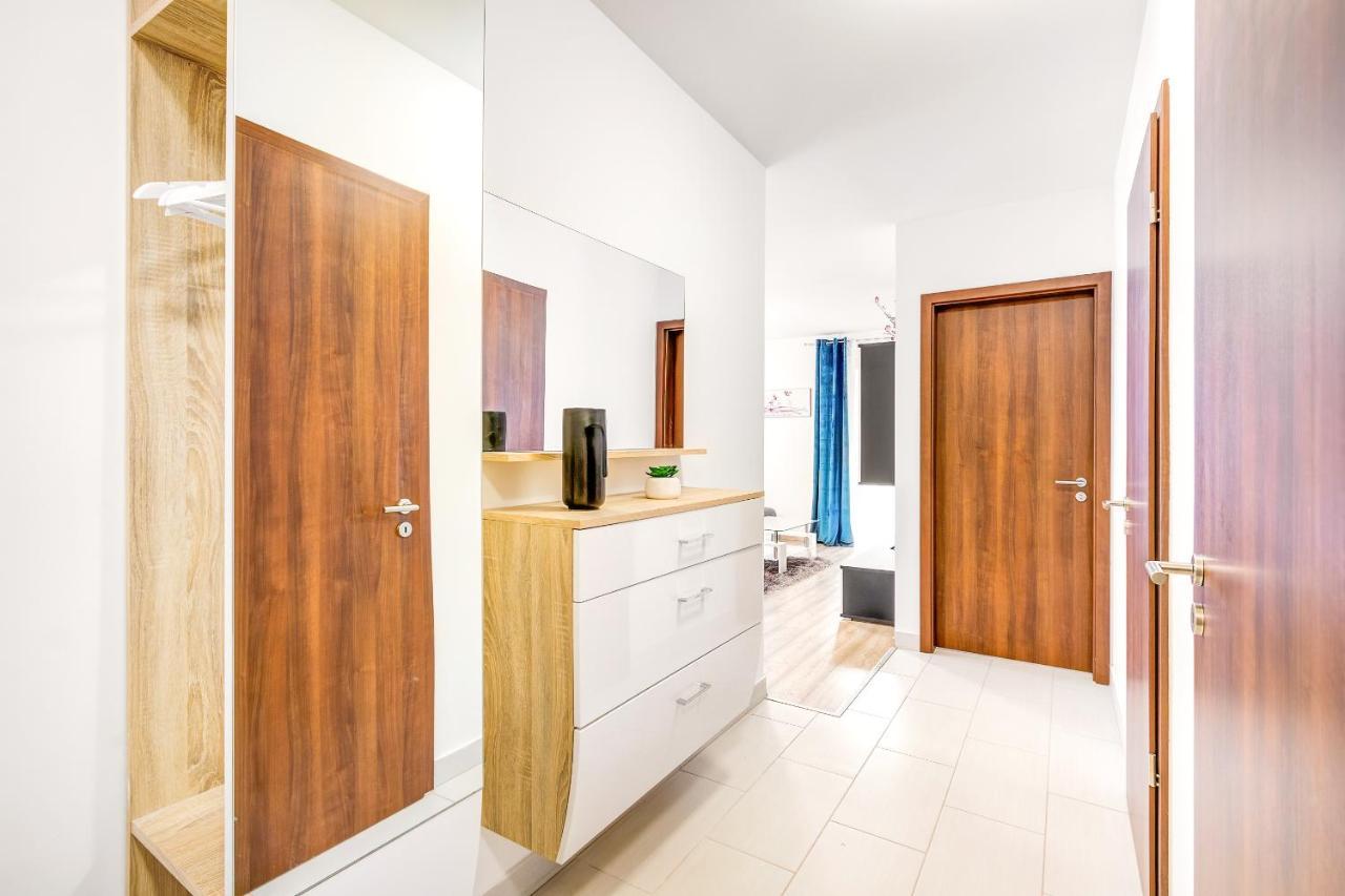 Modern Apartment With Free Garage And Balcony In The Downtown Budapest Eksteriør billede