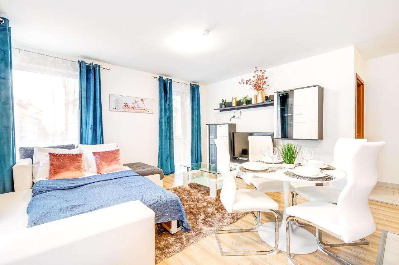 Modern Apartment With Free Garage And Balcony In The Downtown Budapest Eksteriør billede