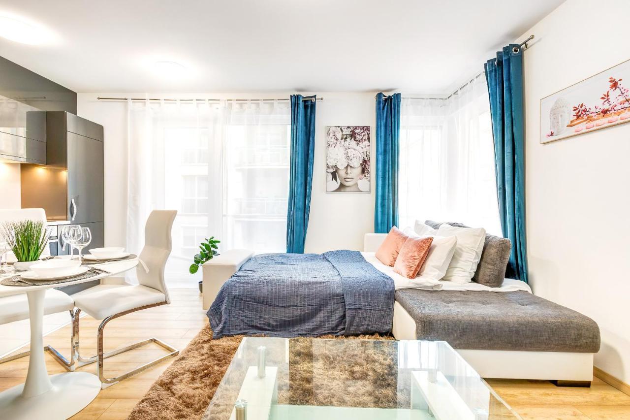 Modern Apartment With Free Garage And Balcony In The Downtown Budapest Eksteriør billede