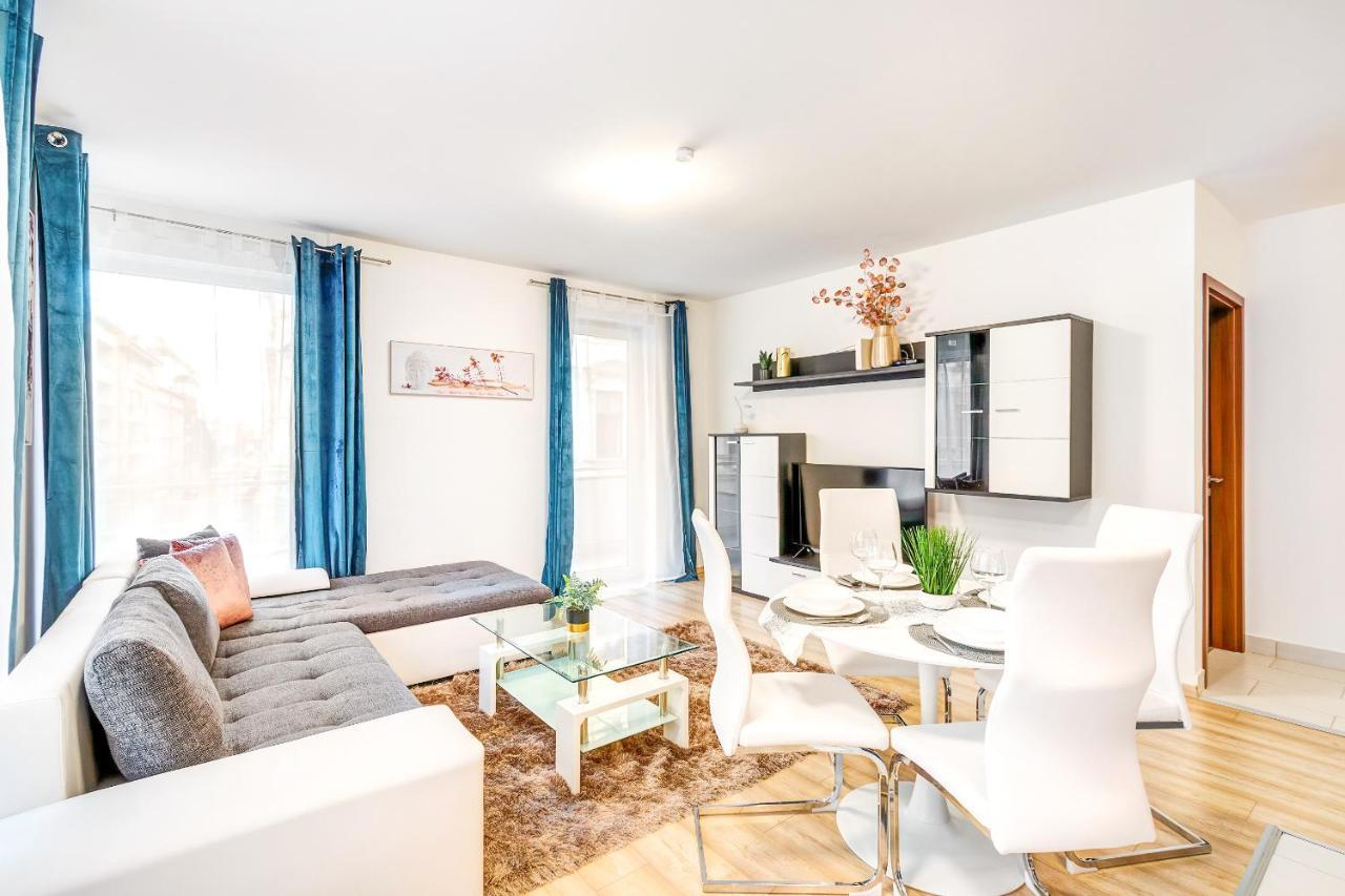 Modern Apartment With Free Garage And Balcony In The Downtown Budapest Eksteriør billede