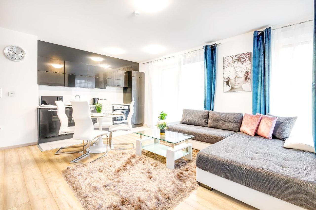 Modern Apartment With Free Garage And Balcony In The Downtown Budapest Eksteriør billede